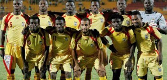 于挤压灰色 于挤压灰色